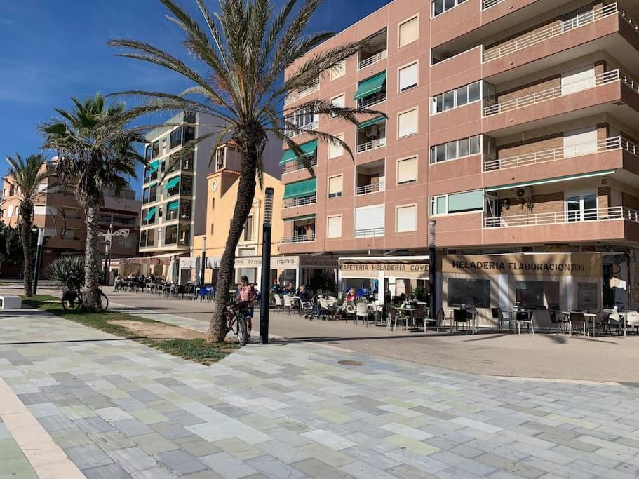 Modern Apartment Near Beach La Mata  Luaran gambar