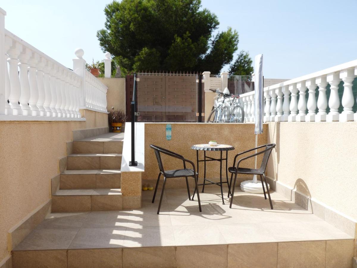 Modern Apartment Near Beach La Mata  Luaran gambar